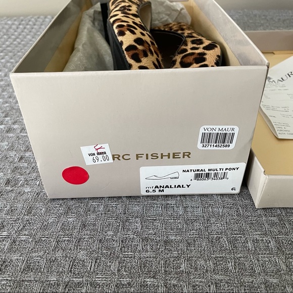 MARC FISHER ANALIALY Pony print flats NW… - Picture 7 of 8